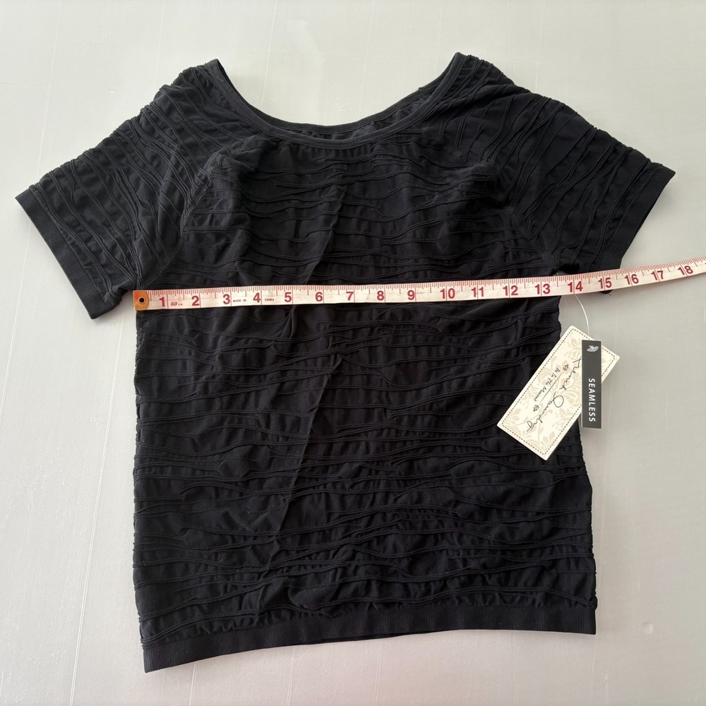 NWT French Laundry Seamless‎ Scoop Neck Top Black Size S Short Sleeve Stretch - Picture 5 of 9